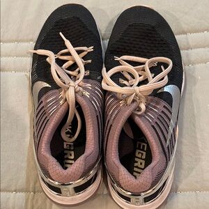 Nike Women's Black and Pink Running Shoes